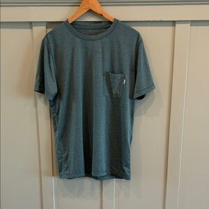 Vuori Men's Large Green UPF 30+ Tradewind Performance Short Sleeve Tee - Medium